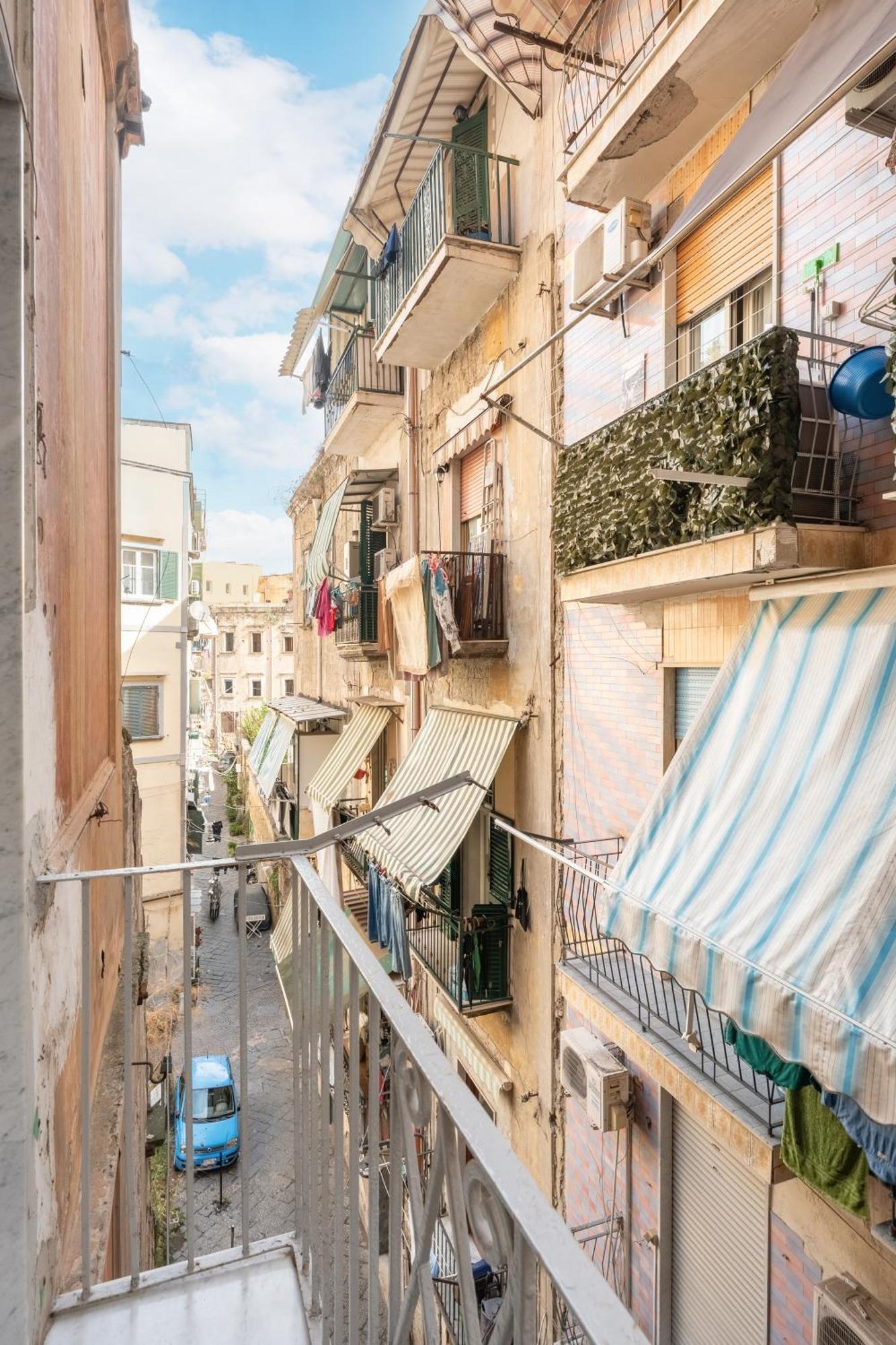 The Idyll Boutique Apartment - Suite In Napoli'S Spanish Quarters Екстериор снимка