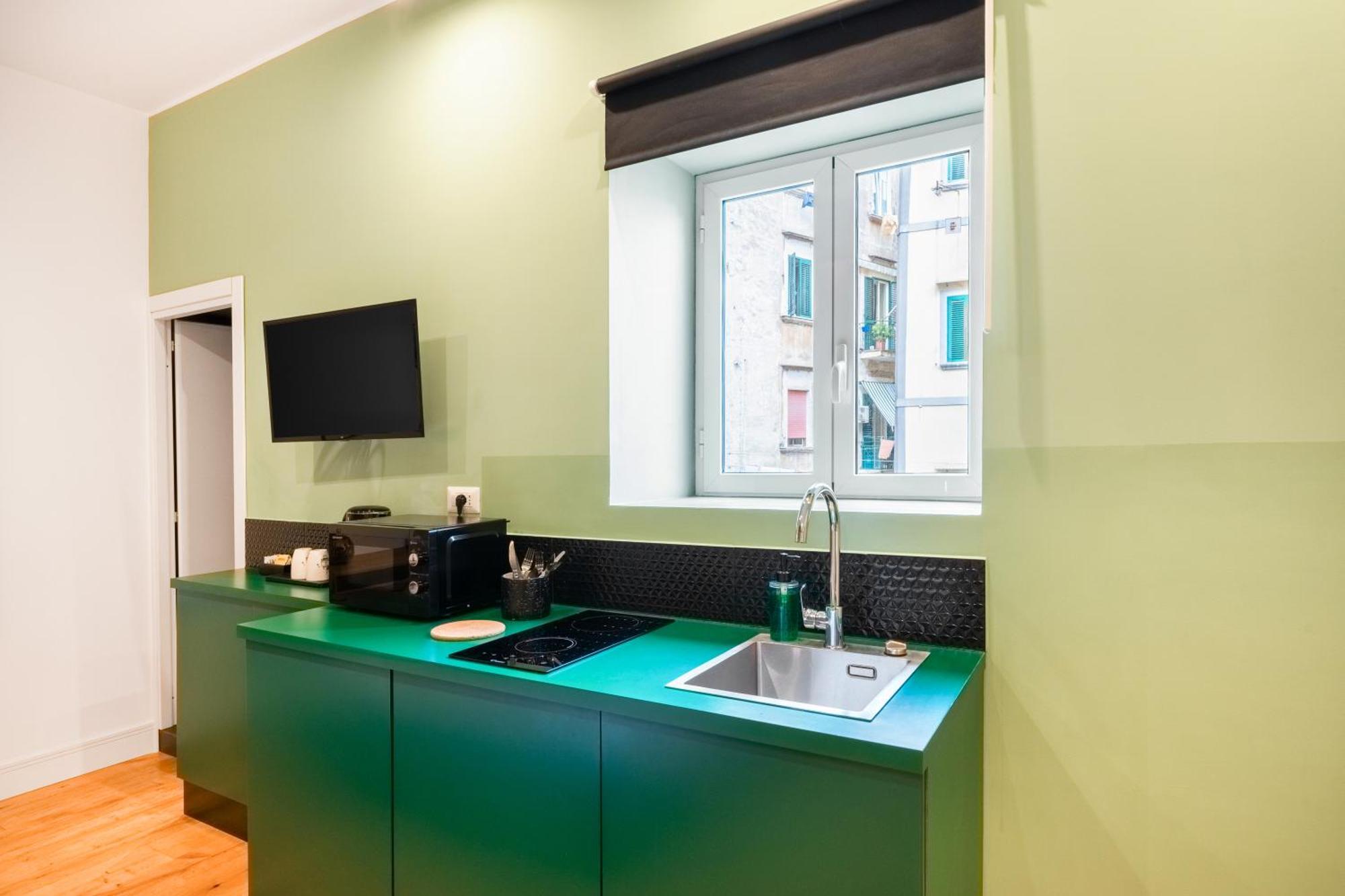 The Idyll Boutique Apartment - Suite In Napoli'S Spanish Quarters Екстериор снимка